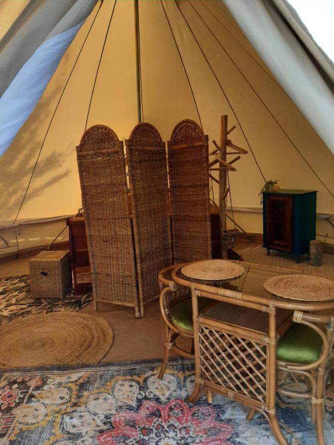 Glamping De Vrije Wind, Tentverhuur Houwerzijl Экстерьер фото